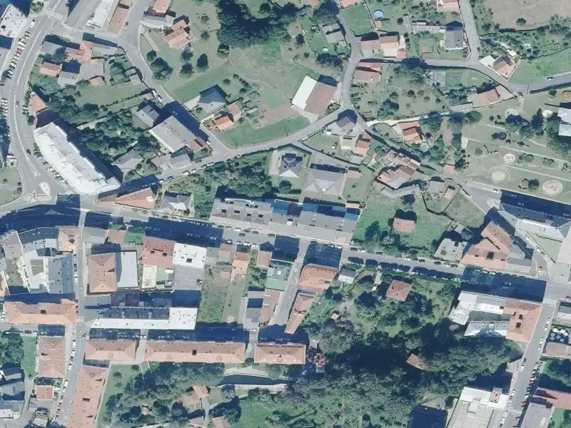 Flat for sale in Avenida de Naturales nº 13, imagen 2