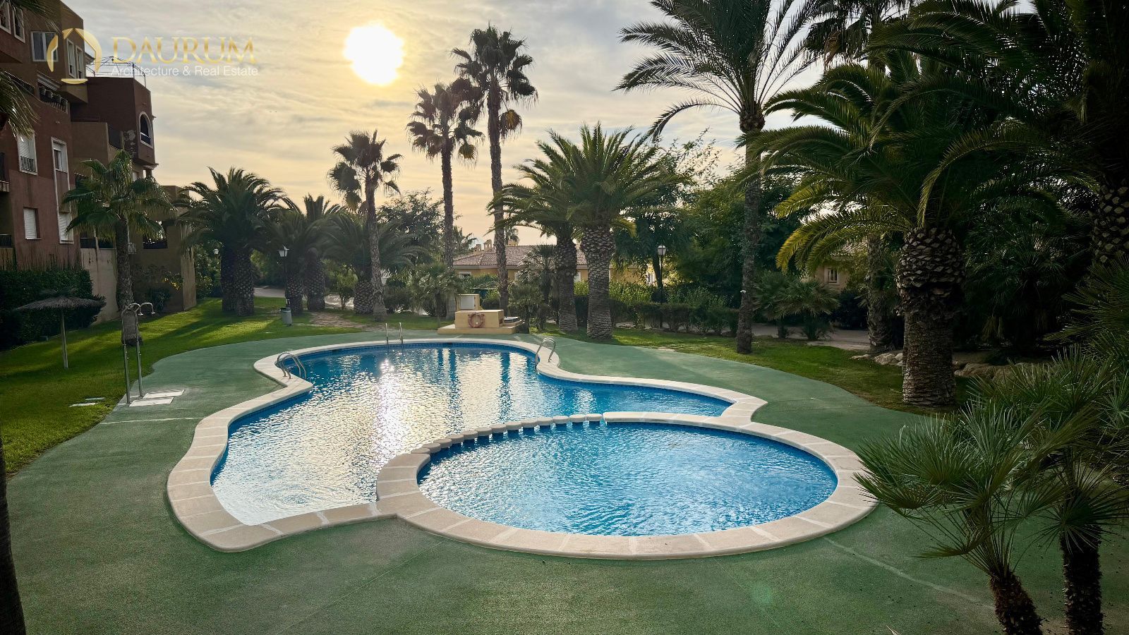 Swimming pool of Flat for sale in Mutxamel  with Air Conditioner, Heating and Terrace