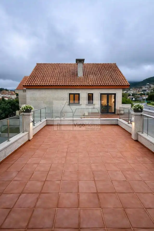 Terrassa de Casa o xalet en venda en Baiona amb Calefacció, Jardí privat i Terrassa