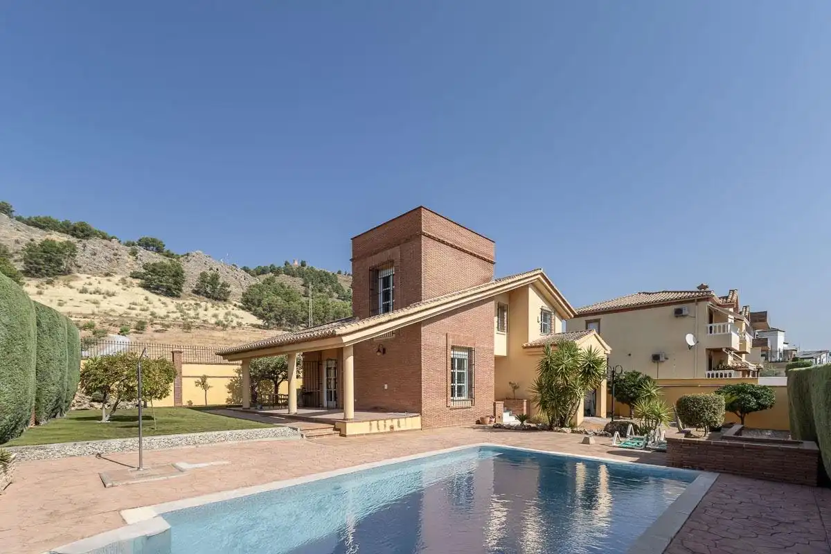 Piscina de Casa o chalet en venta en Albolote con Calefacción, Jardín privado y Terraza