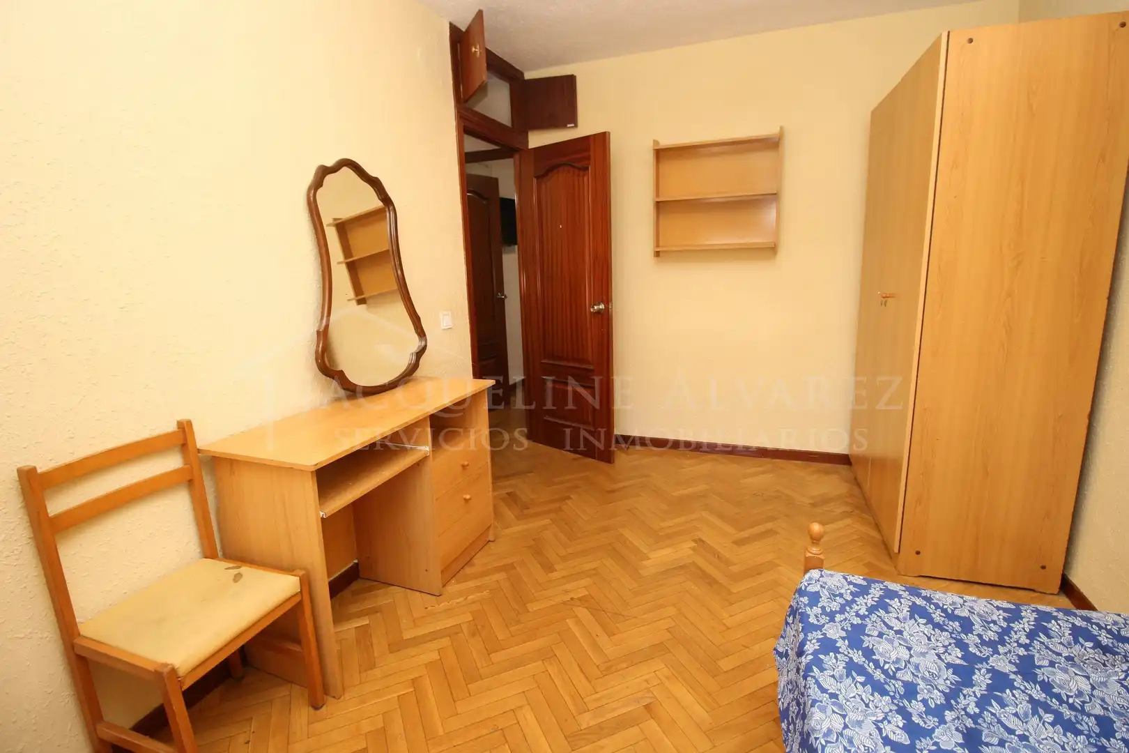 Bedroom of Flat for sale in Parla  with Parquet flooring