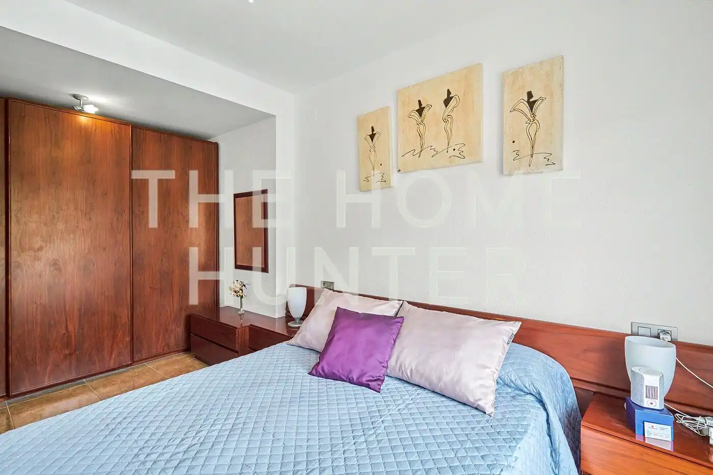 Bedroom of Houses for sale in Barcelona  with Air Conditioner, Heating and Private garden