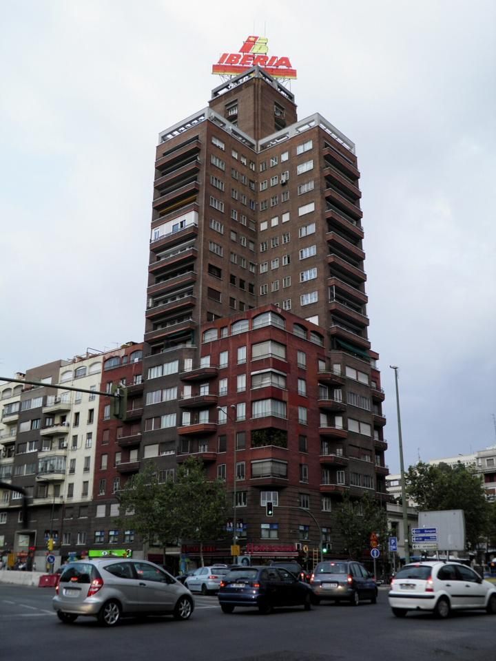 Vista exterior de Apartament en venda en  Madrid Capital amb Terrassa
