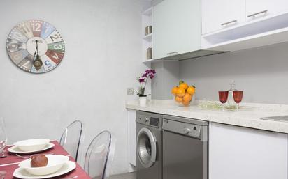 Kitchen of Flat to rent in  Valencia Capital  with Air Conditioner, Furnished and TV