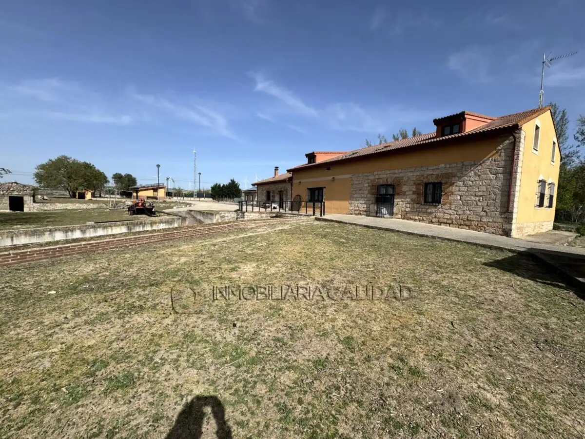 Houses for sale in Burgos Capital  with Heating