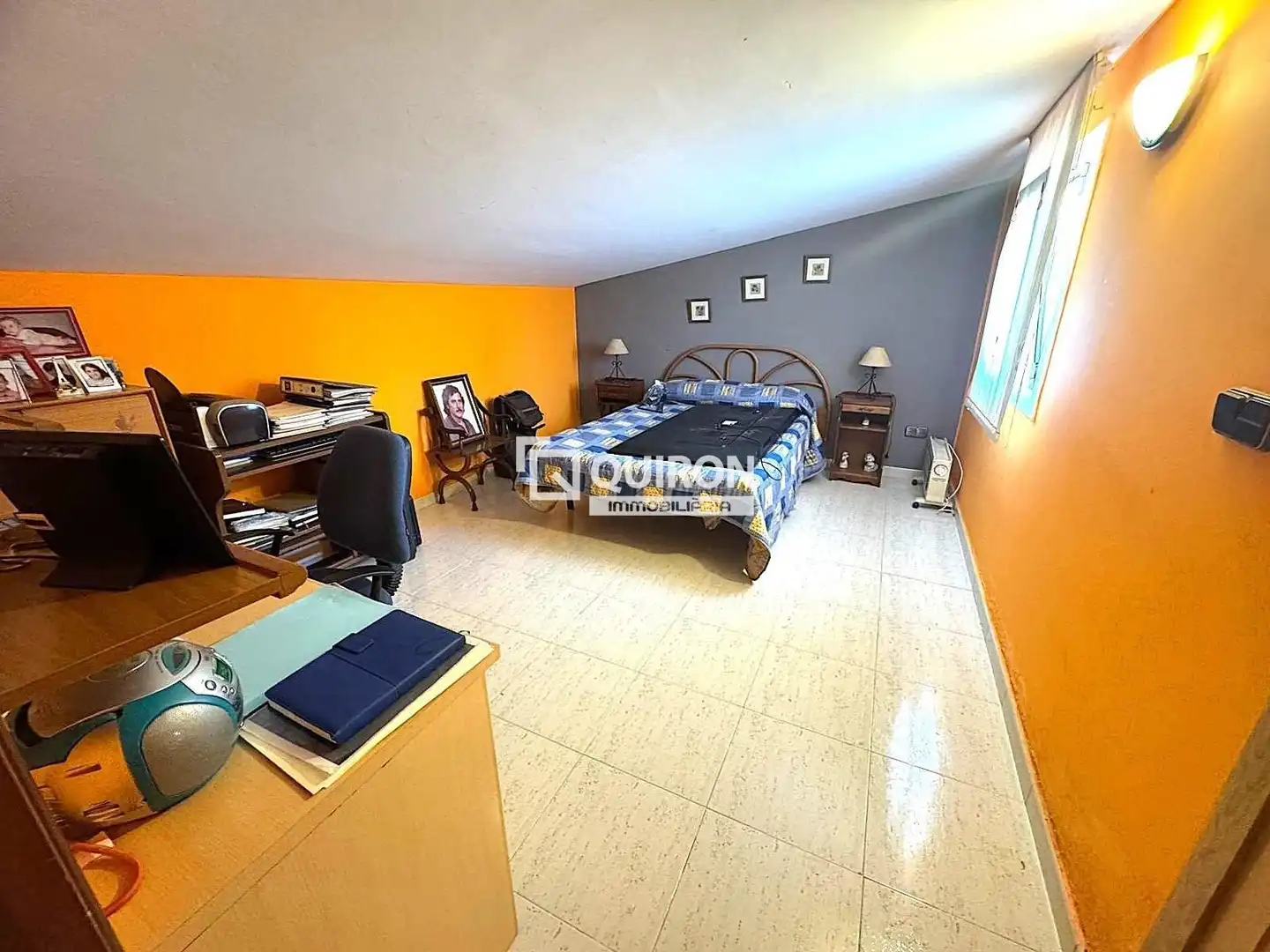 Habitación de Casa o chalet en venta en La Bisbal del Penedès con Aire acondicionado, Calefacción y Terraza