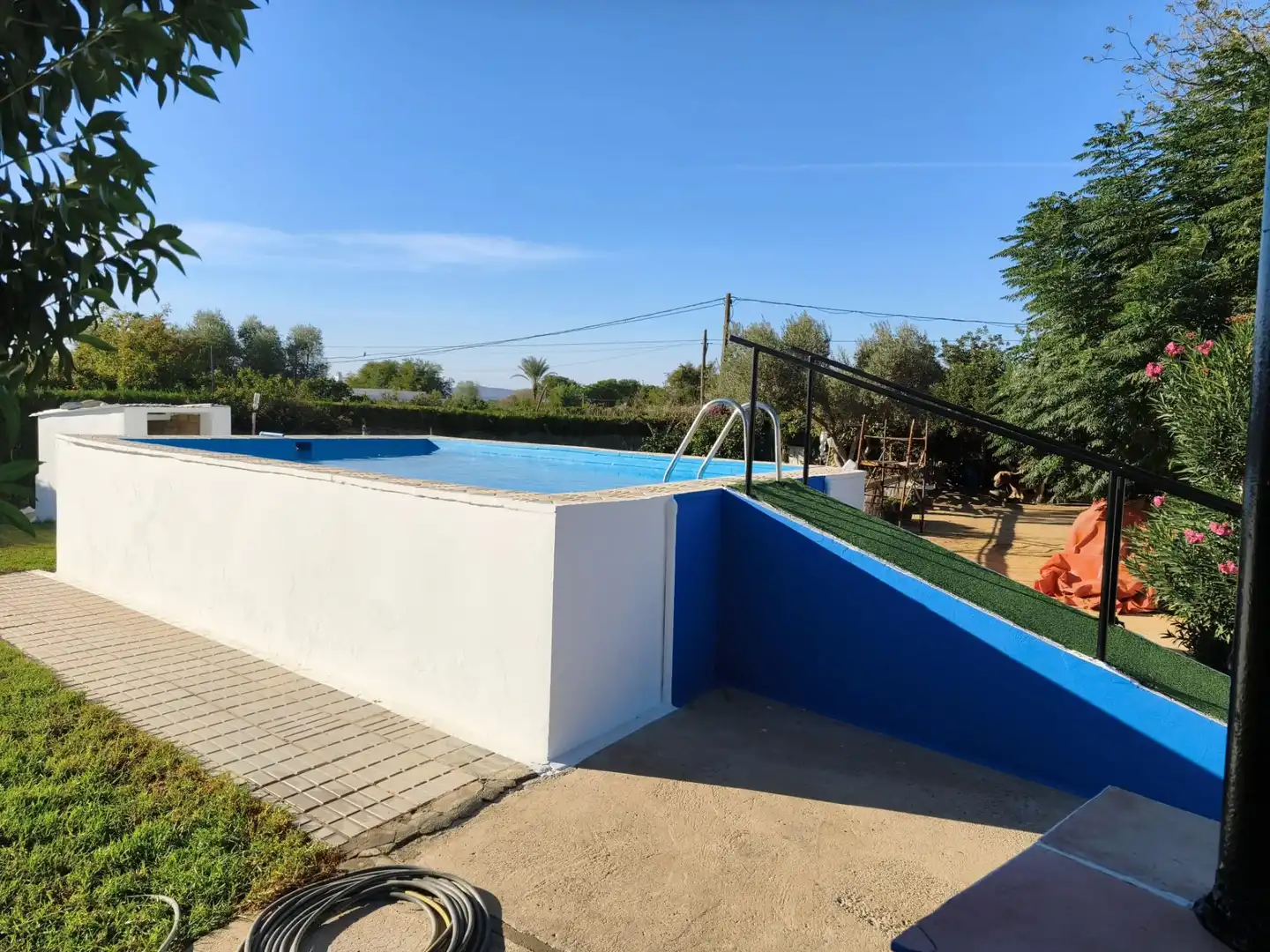 Piscina de Terreno en venta en Carmona, Sevilla
