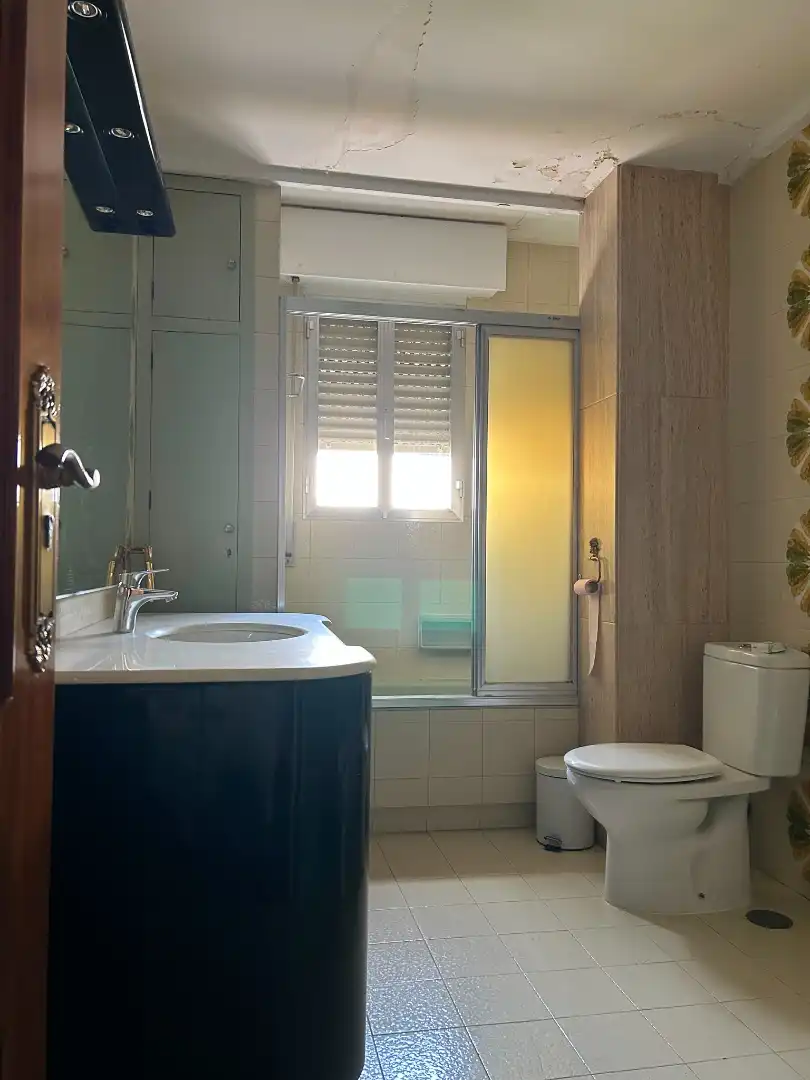 Baño de Piso en venta en Jaén con Aire acondicionado, Calefacción y Trastero