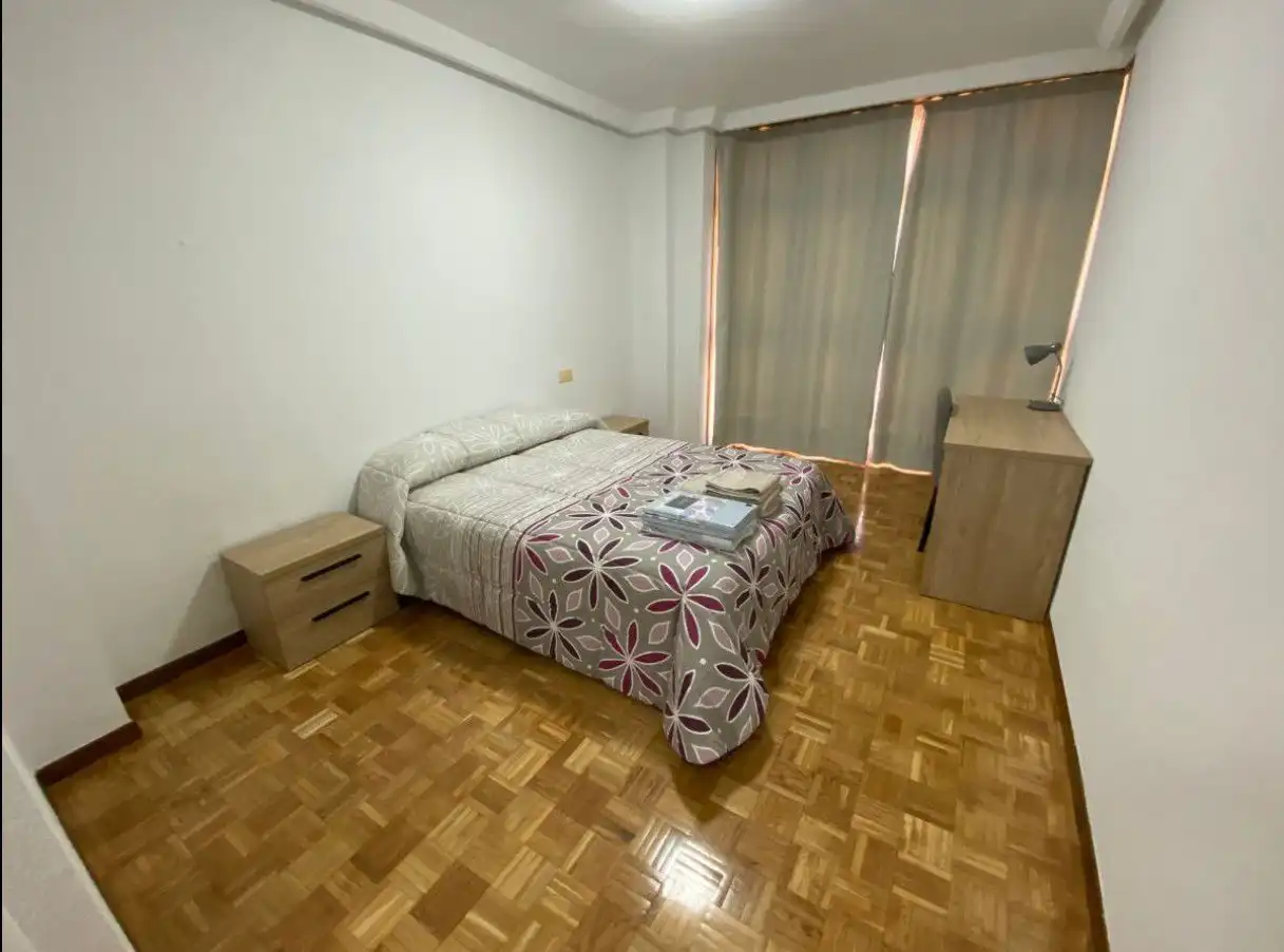 Habitación de Piso de alquiler en Palencia con Calefacción, Parquet y Amueblado