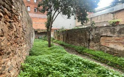 Vista exterior de Casa o xalet en venda en Sant Feliu de Llobregat amb Jardí privat, Terrassa i Balcó