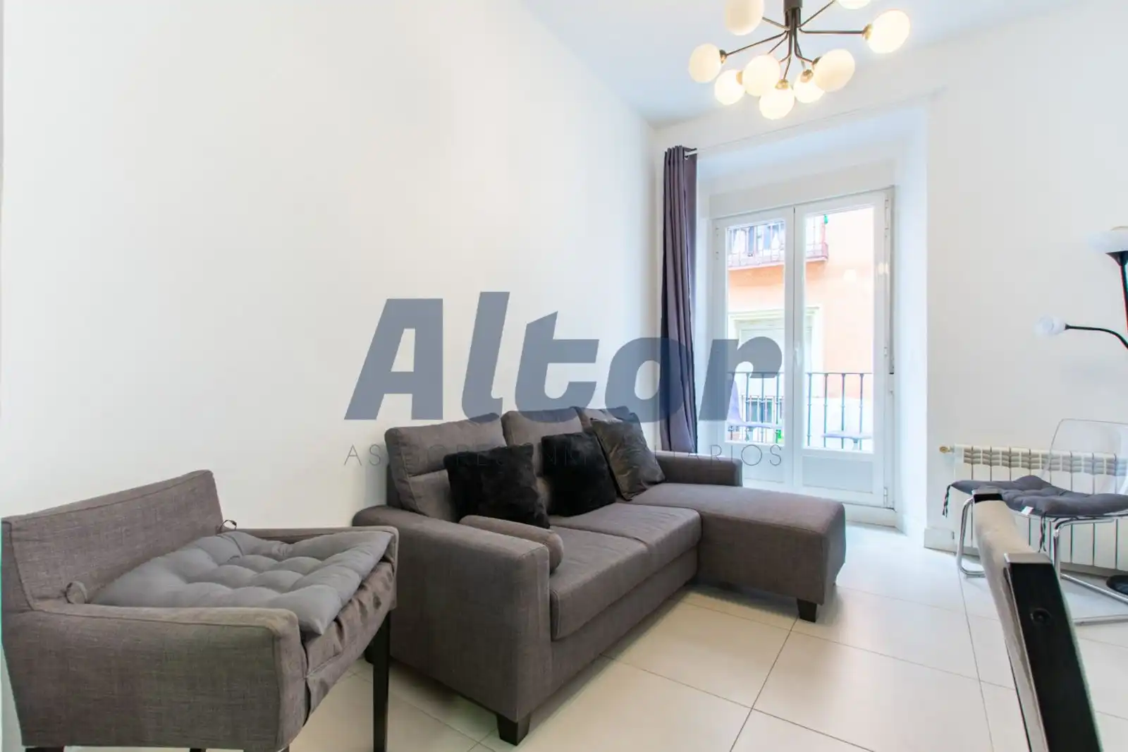 Wohnung zur Miete in DE LA MADERA, Universidad - Malasaña