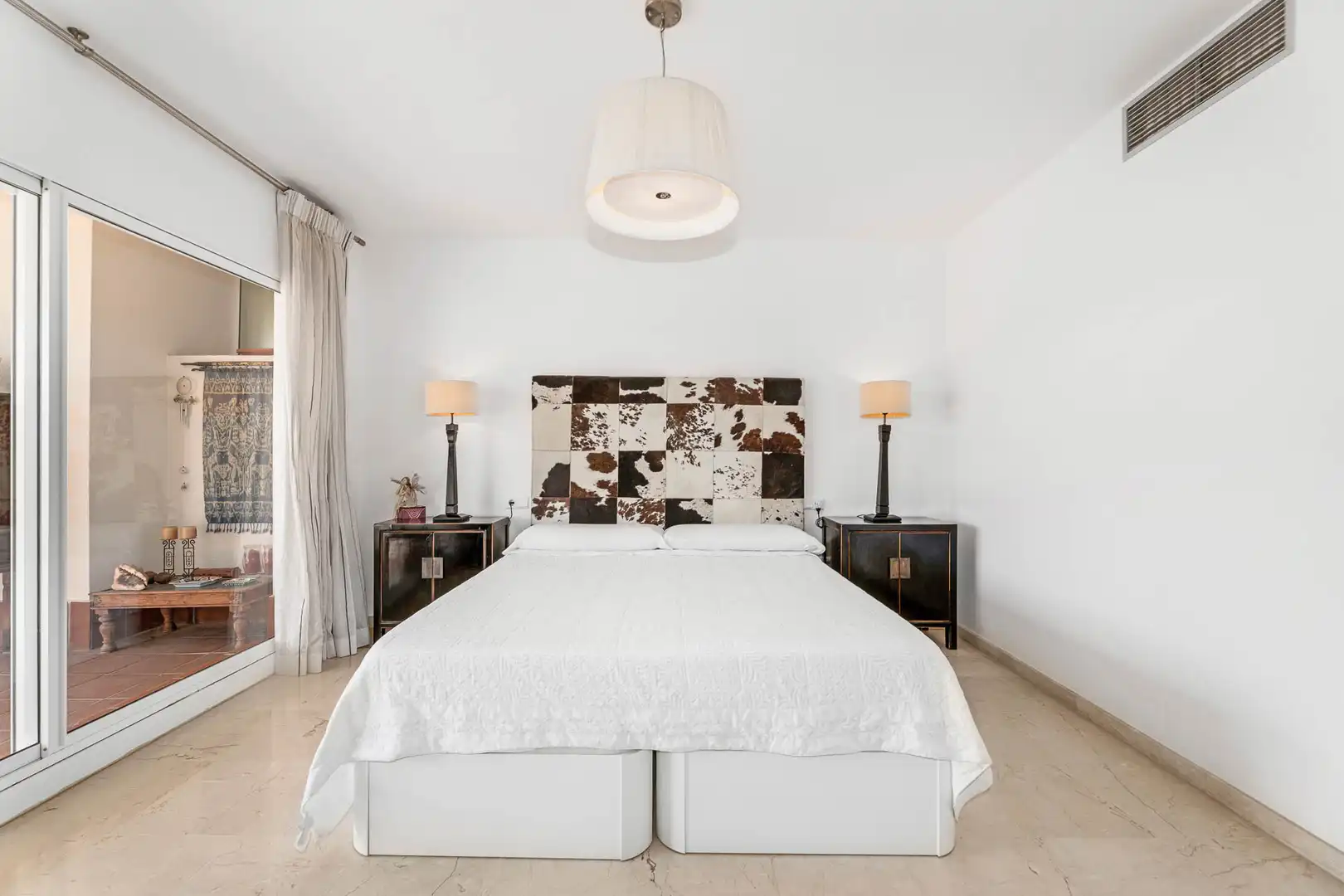 Habitación de Ático en venta en Marbella con Aire acondicionado, Calefacción y Terraza