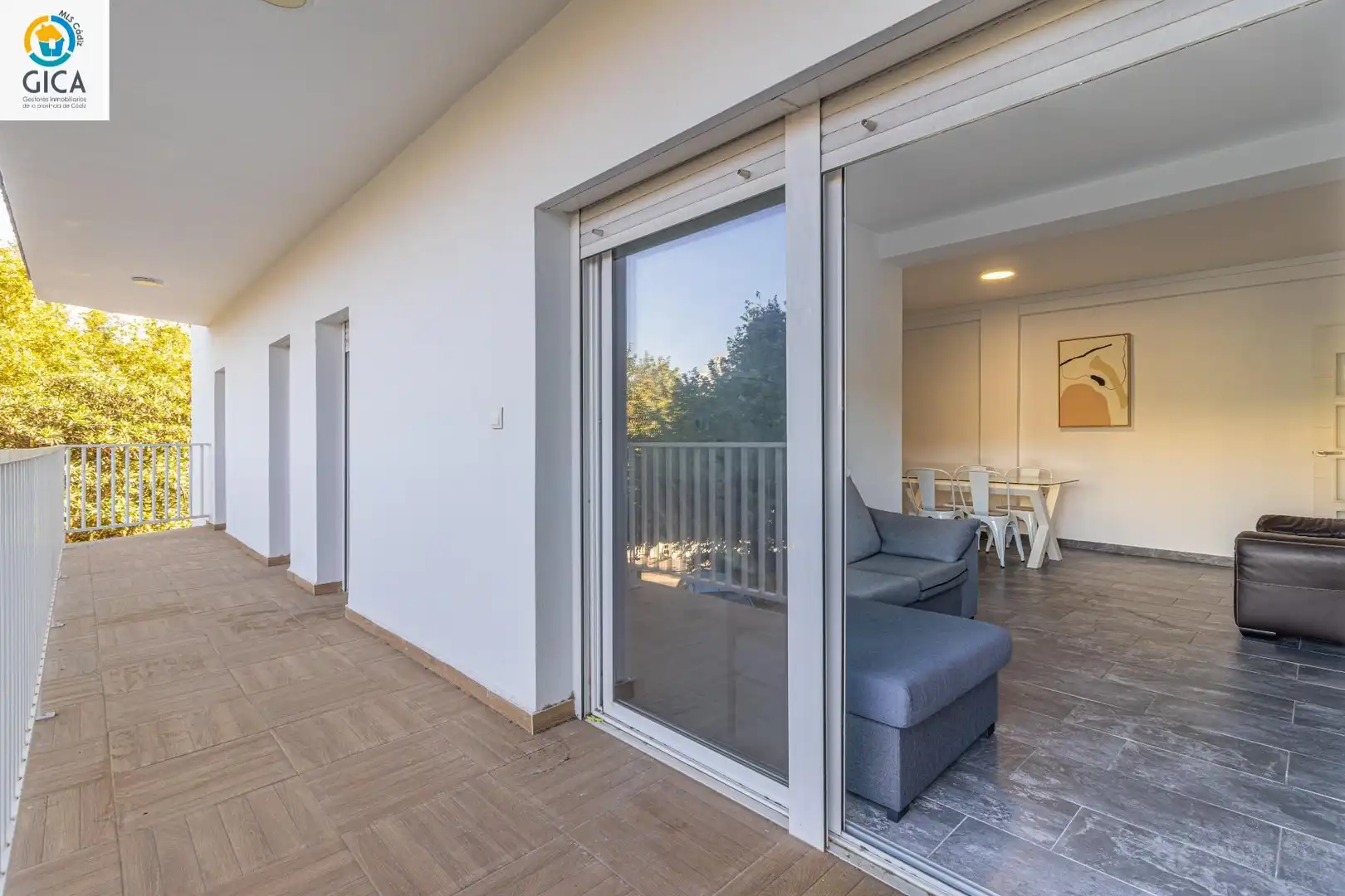 Flat with lift for sale in El Retiro - Parque Atlántico - Ronda este