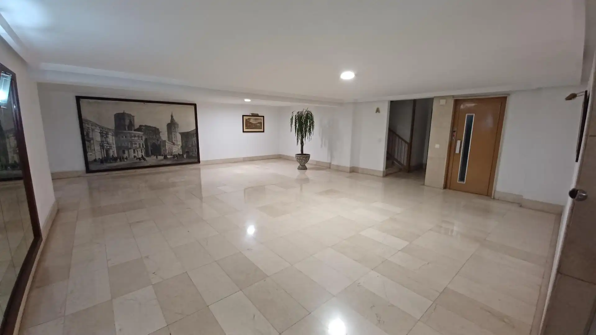 Piso en venta en Valencia con Aire acondicionado, Calefacción y Trastero