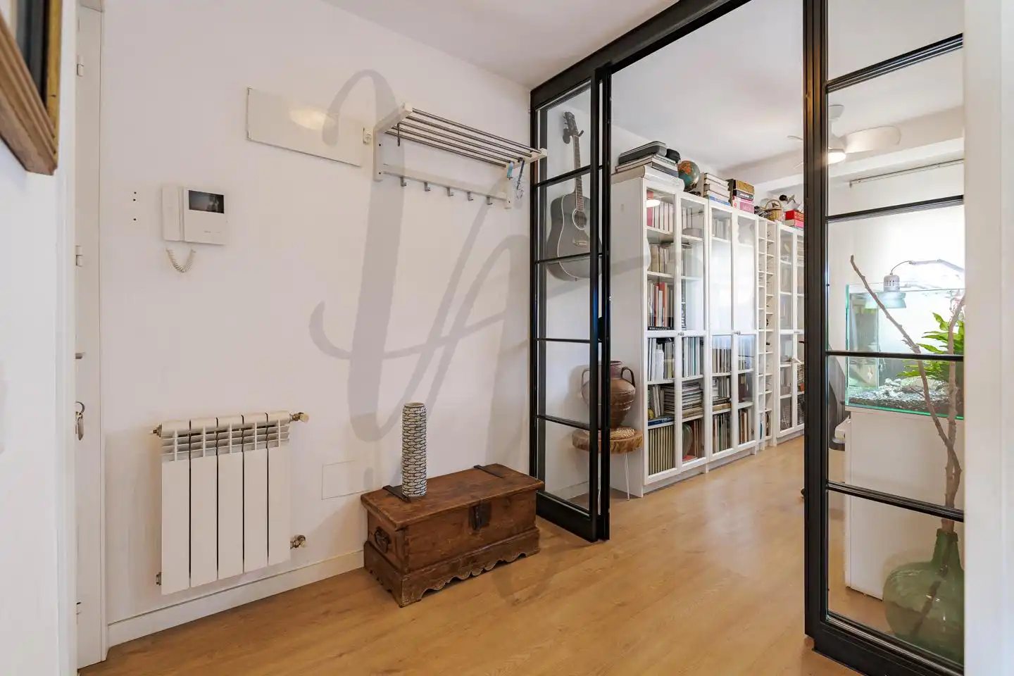 Flat for sale in Carril Del Conde, Canillas