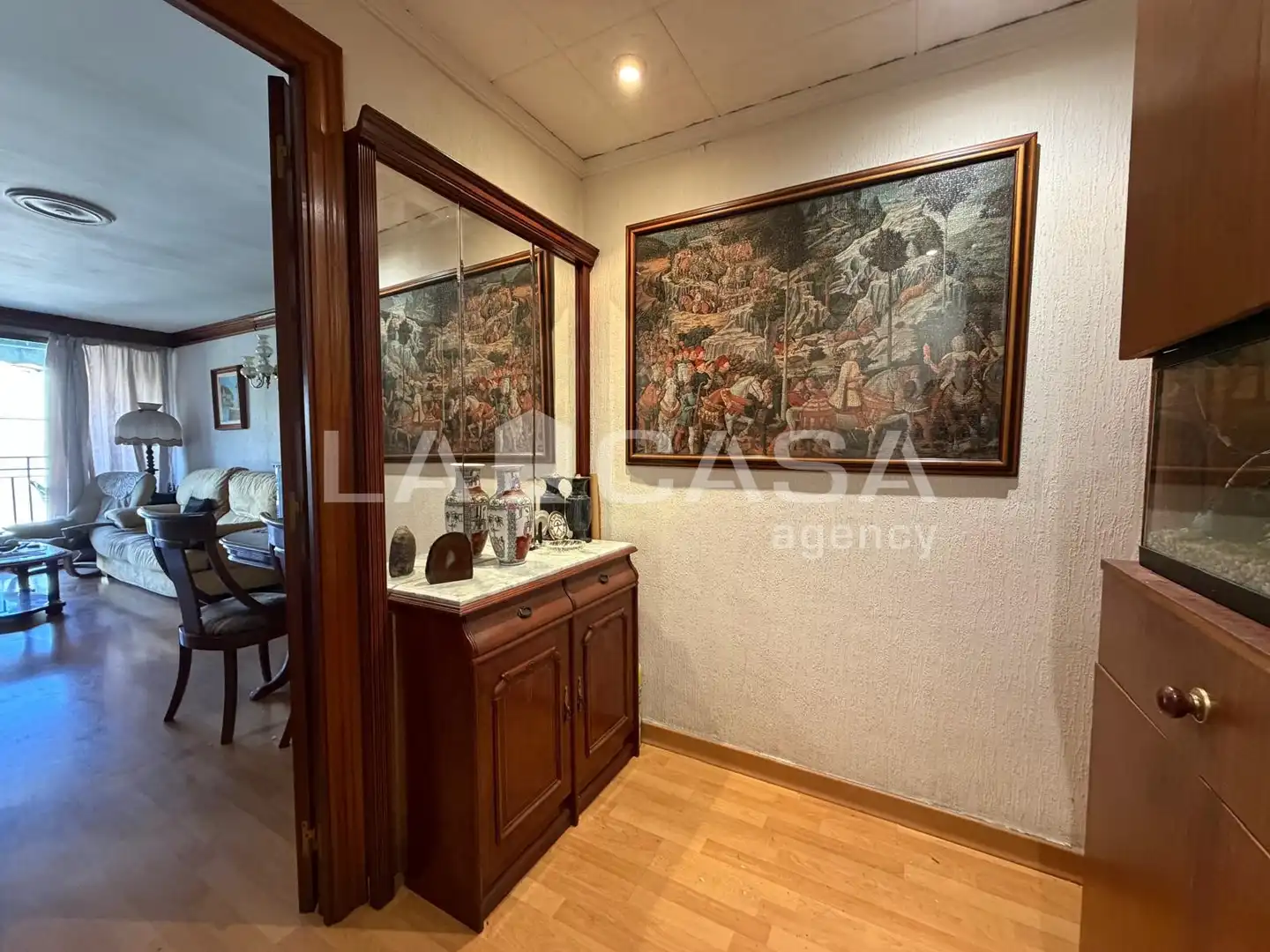 Piso en venta en Santa Coloma de Gramenet con Balcón