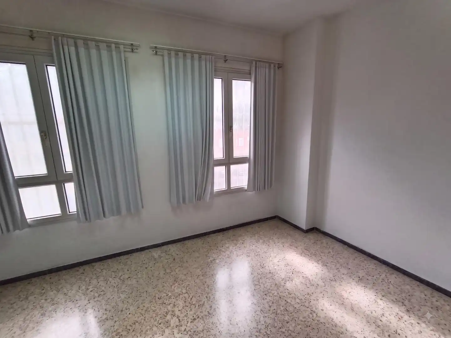 Habitación de Local en venta en Centro
