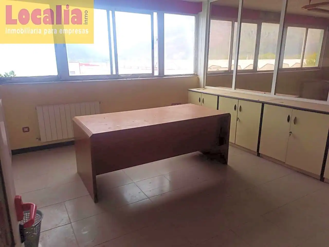 Office for rent in Los Corrales de Buelna 