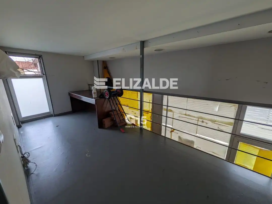 Local commercial à vendre à Auspero Kalea