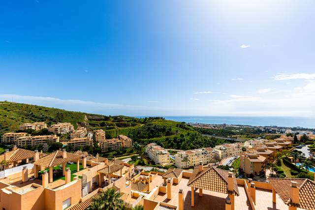 Ático en Venta en Calahonda