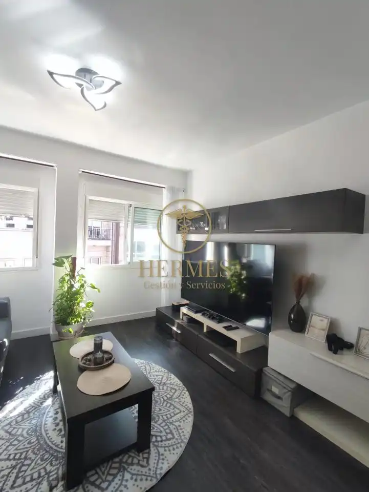 Sala de estar de Piso en venta en O Porriño   con Calefacción, Terraza y Trastero