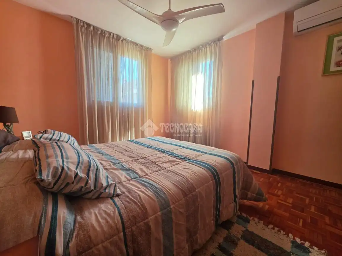 Dormitori de Casa adosada en venda en Sector 3