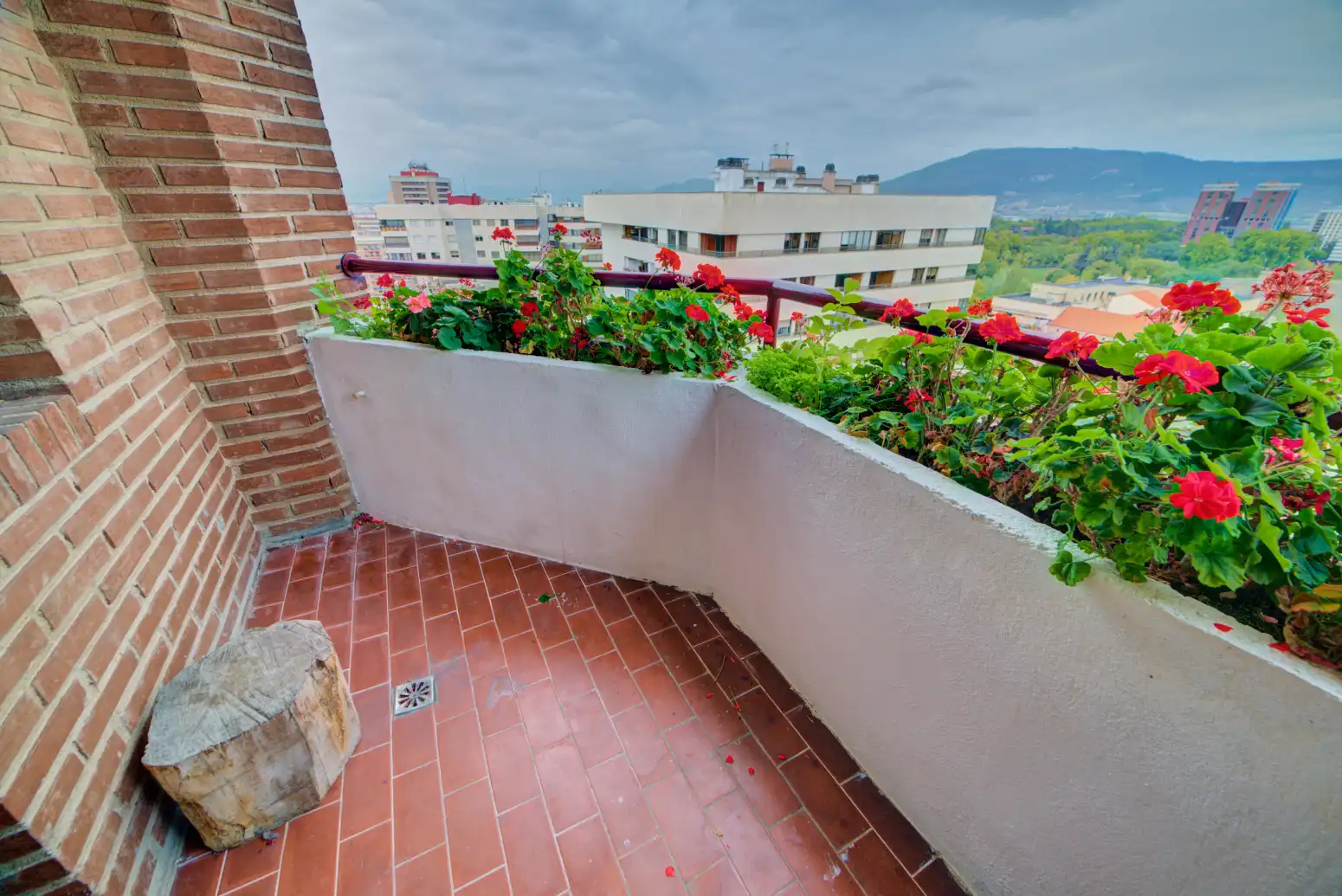 Terraza de Piso en venta en  Pamplona / Iruña con Calefacción, Parquet y Trastero