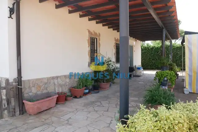 Vista exterior de Casa o xalet en venda en Lloret de Mar amb Calefacció, Jardí privat i Piscina