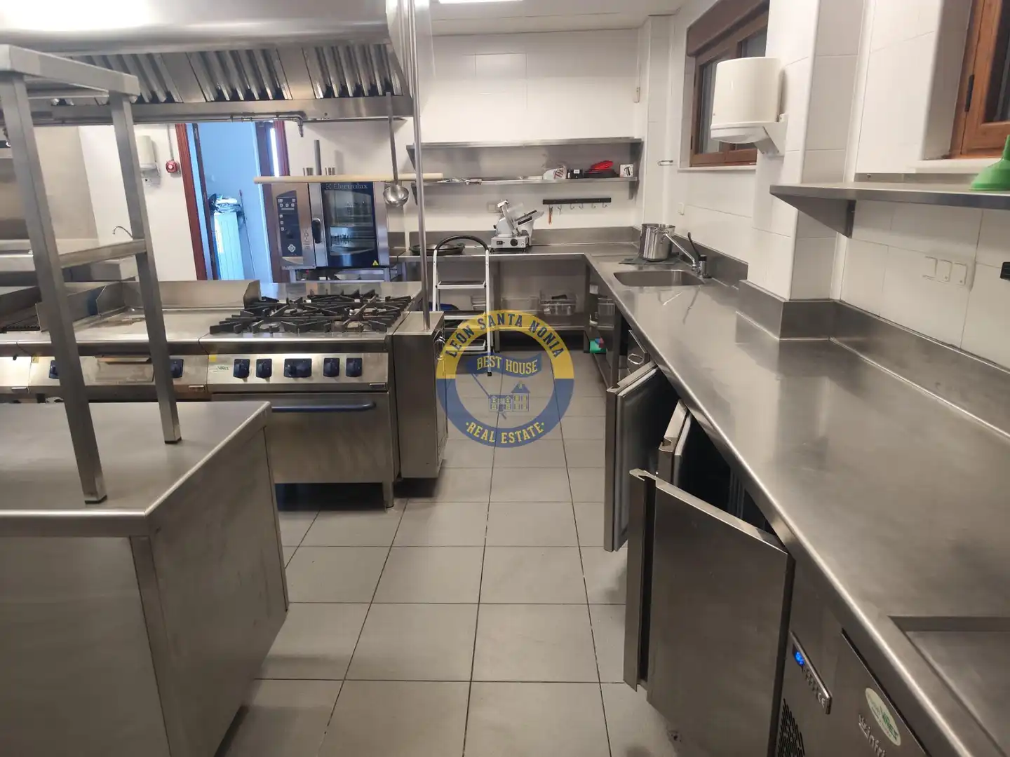 Local en venta en Villamañán