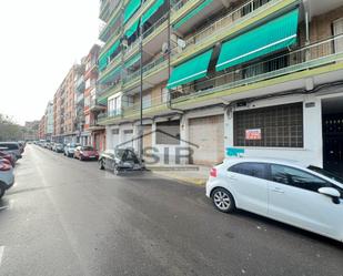 Vista exterior de Local en venda en Alzira