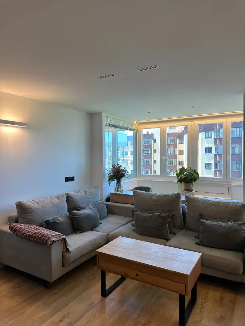Sala de estar de Piso en venta en Castrillón con Calefacción, Parquet y Internet