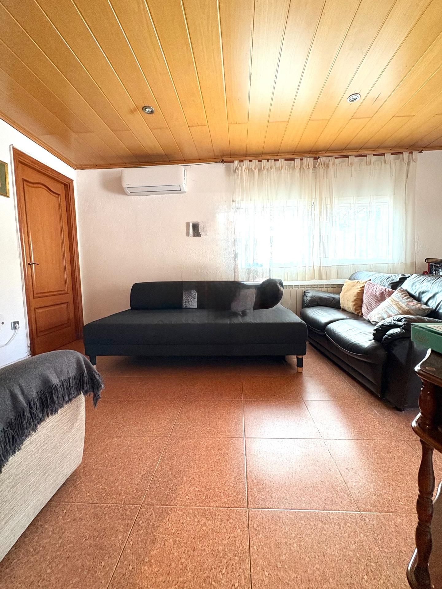 Sala d'estar de Casa o xalet en venda en Viladecavalls amb Jardí privat