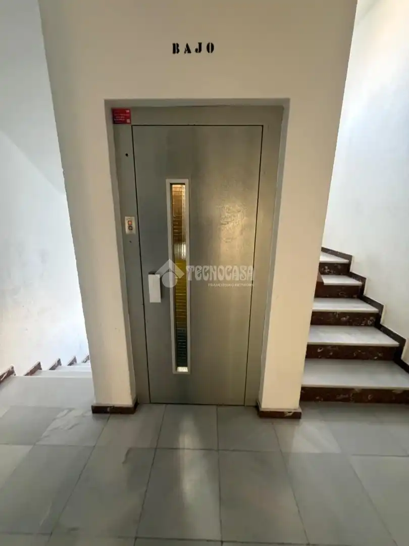 Piso en venta en Jaén con Aire acondicionado