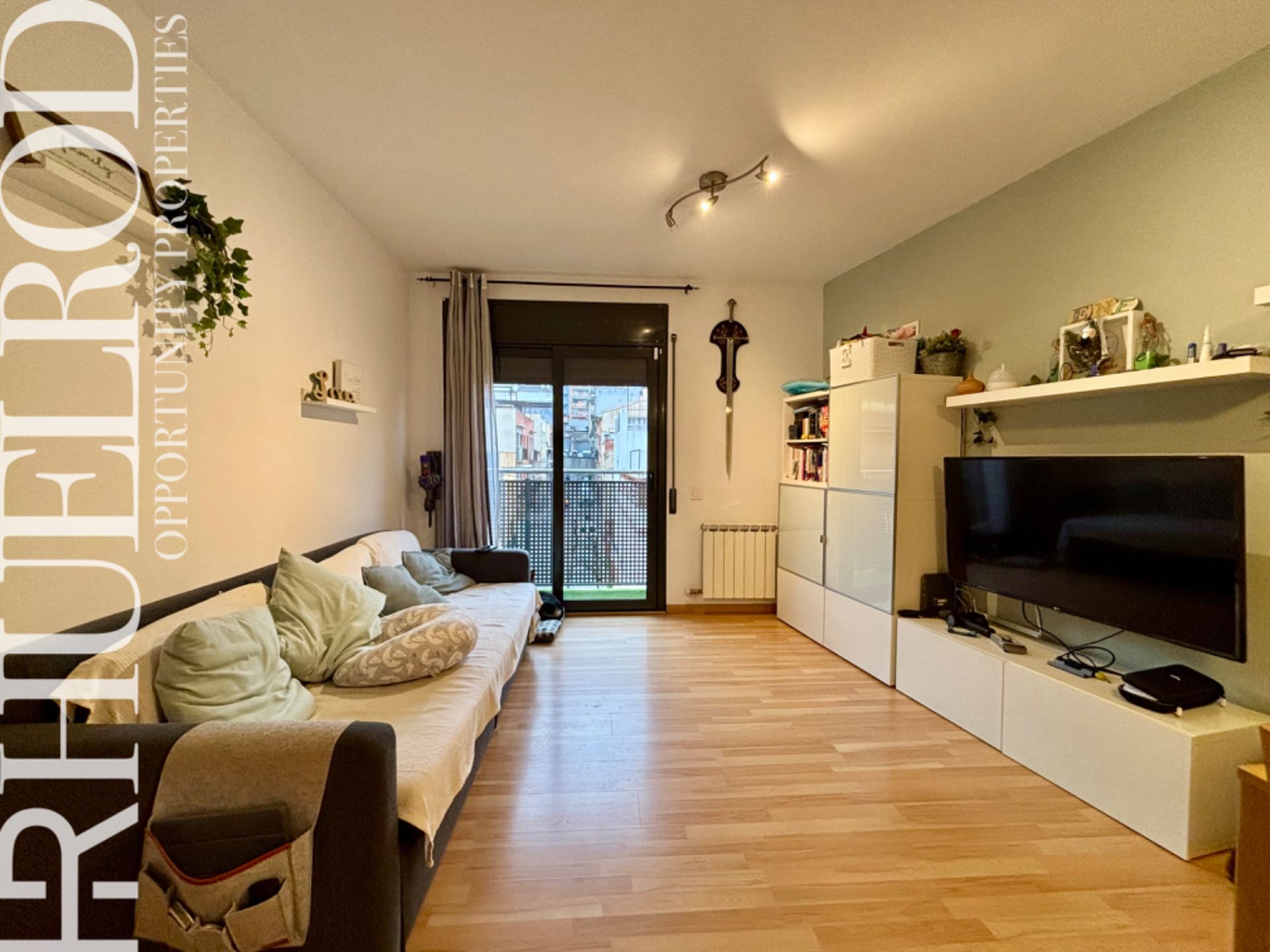 Sala d'estar de Pis en venda en Granollers amb Aire condicionat, Calefacció i Parquet