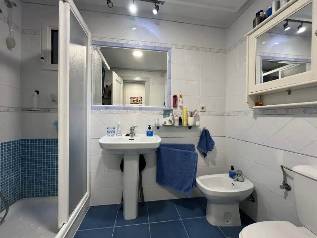 Baño de Piso en venta en Orihuela con Aire acondicionado, Terraza y Trastero