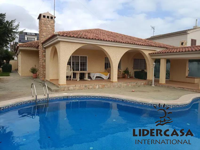 Swimming pool of House or chalet for sale in Orihuela  with Terrace and Swimming Pool