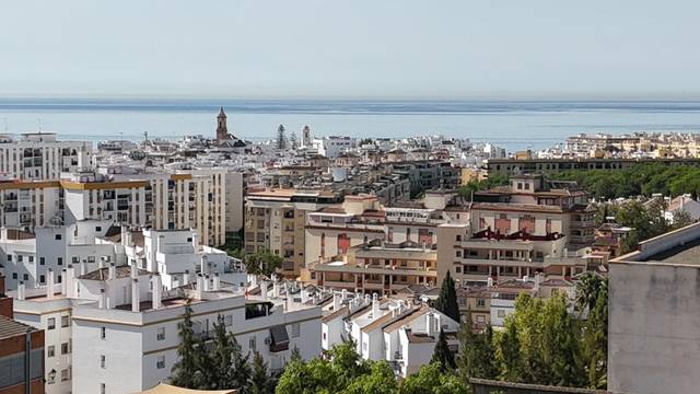 Apartamento en Venta en Sierra de Estepona - Avda. de Andalucía