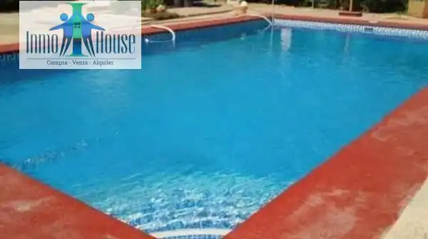 Piscina de Casa o xalet en venda en Albacete amb Jardí privat, Piscina i Piscina comunitària