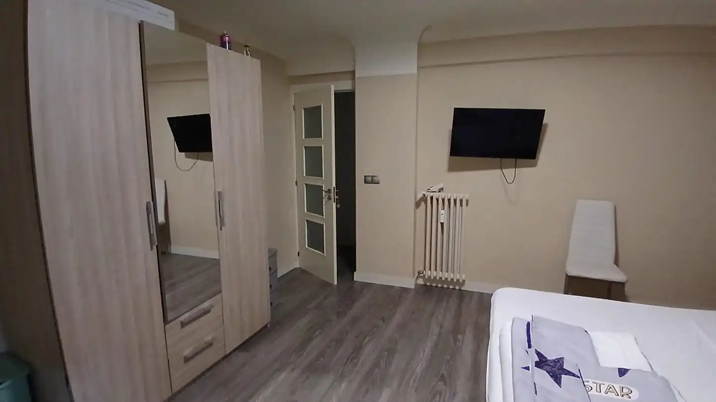 Habitación de Piso en venta en Zaragoza con Calefacción, Terraza y Amueblado
