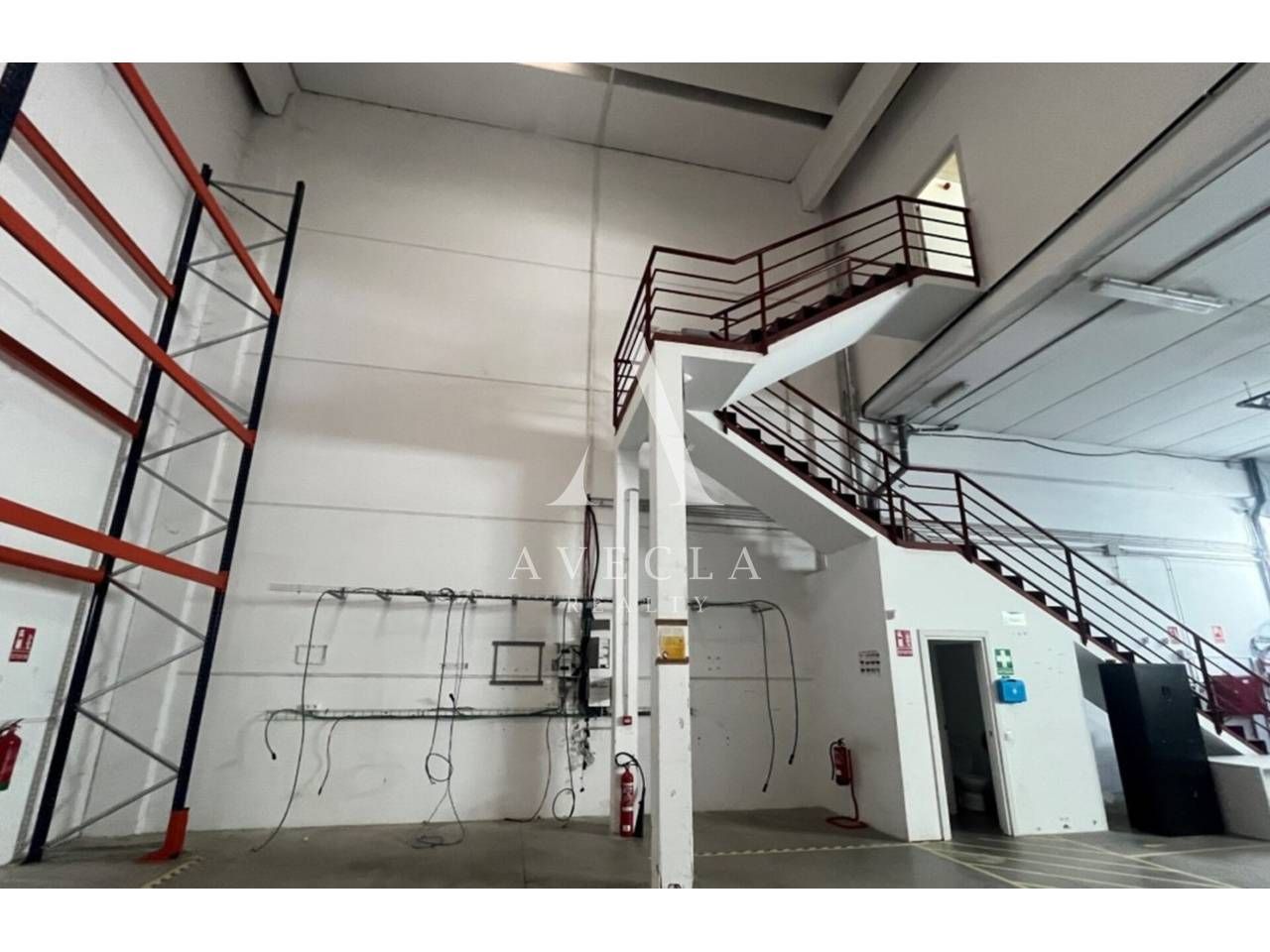 Nau industrial de lloguer en Llinars del Vallès