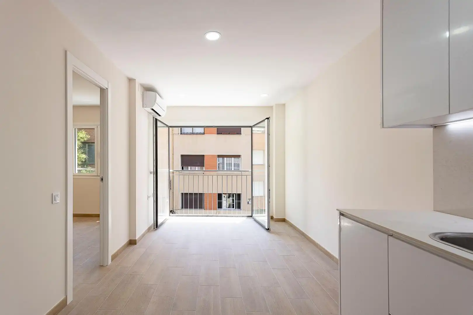 Wohnung zur Miete in Barcelona mit Terrasse