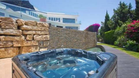 Foto 3 de Casa o xalet de lloguer a Hacienda Las Chapas, Marbella