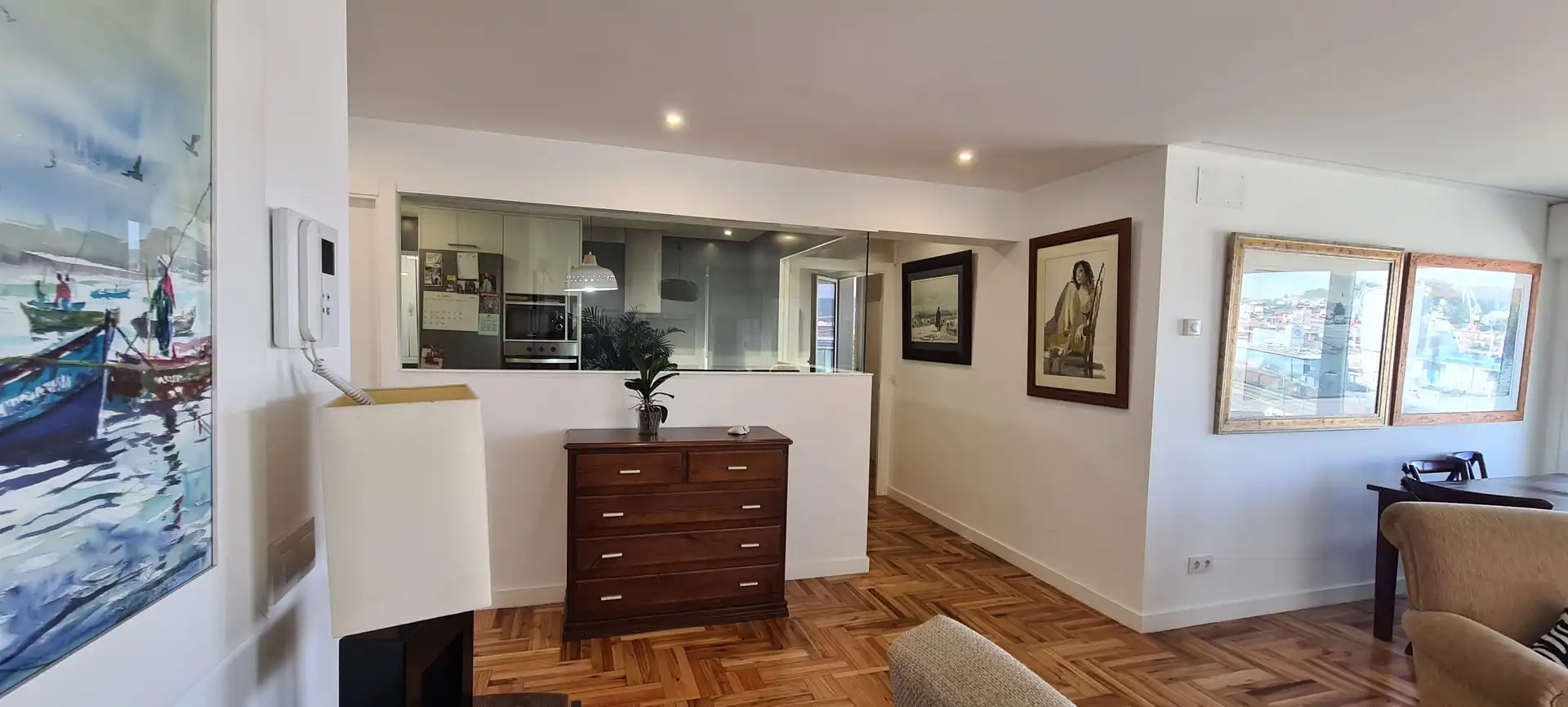 Dining room of Flat for rent in Vigo   with Heating, Parquet flooring and Oven
