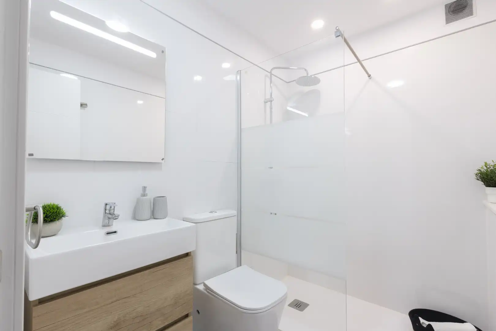 Bathroom of Attic for sale in Longuera - Toscal