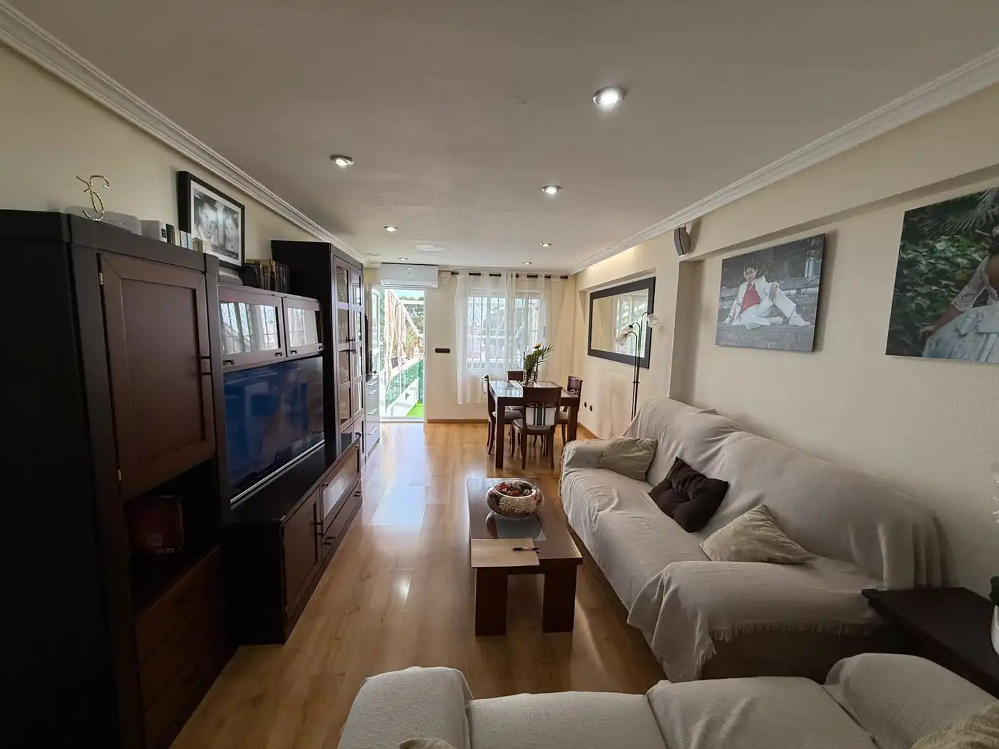 Sala d'estar de Casa o xalet en venda en Santa Pola amb Aire condicionat, Calefacció i Jardí privat