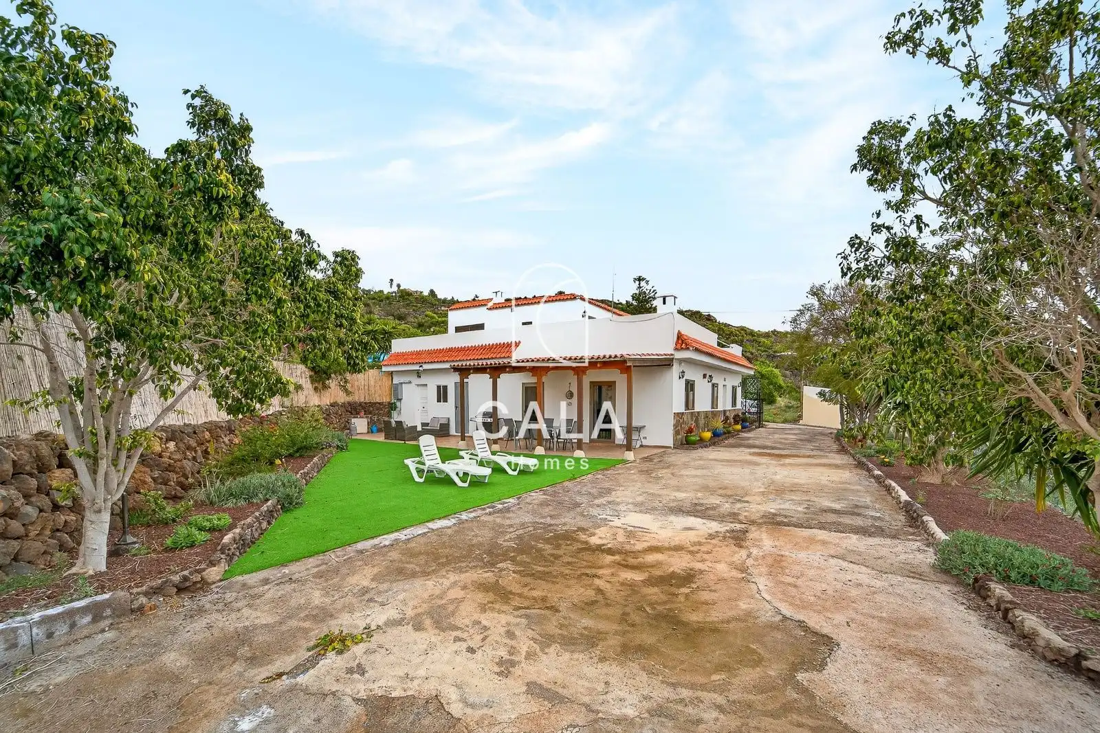 Exterior view of Houses for sale in Guía de Isora  with Private garden, Terrace and Storage room