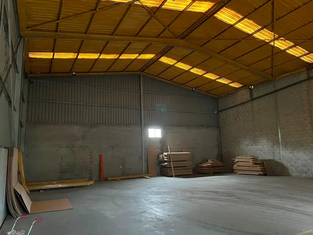 Nave industrial de alquiler en Lugar Lestedo, Boqueixón