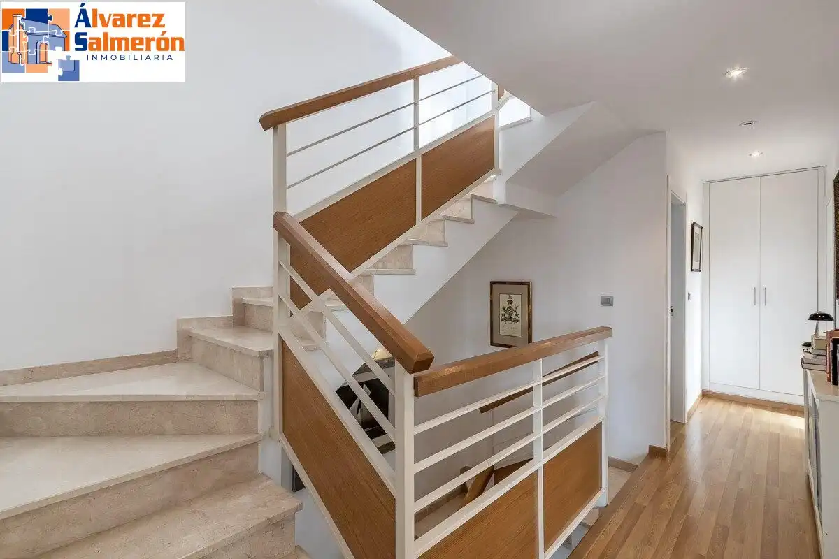 Houses for sale in Huétor Vega  with Air Conditioner, Heating and Terrace
