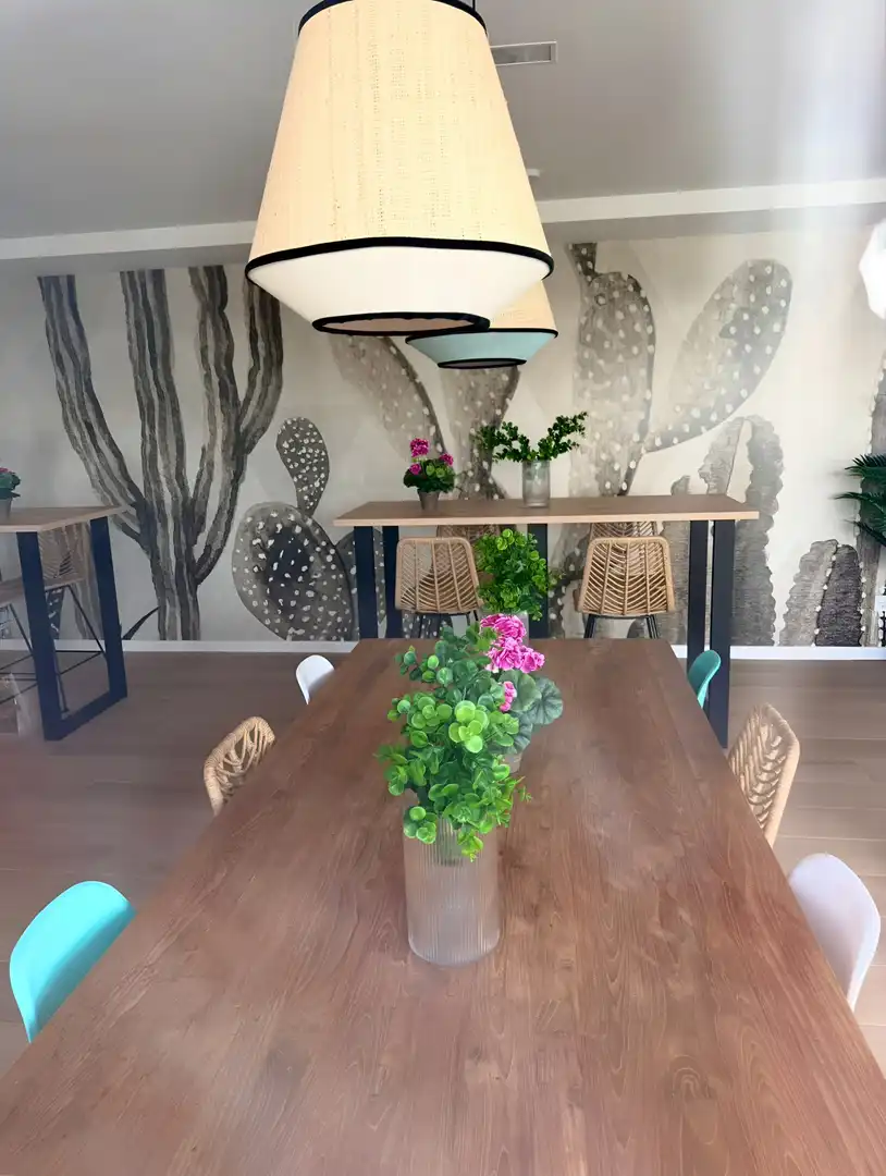 Comedor de Apartamento de alquiler en Estepona con Aire acondicionado, Terraza y Piscina