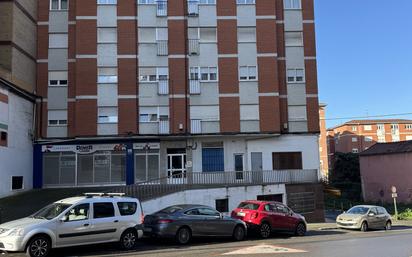 Vista exterior de Pis en venda en Corvera de Asturias